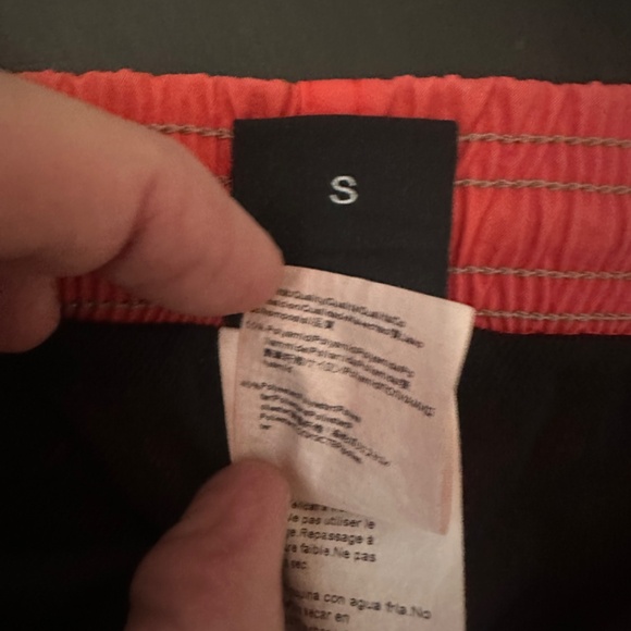 Boss by Hugo Boss Swim Trunks Small Gently worn vintage 100% polyamide - Picture 7 of 7